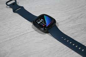 تسريبات مصورة لساعة Fitbit Charge 6 تكشف انها منافسة لساعة Pixel Watch 2